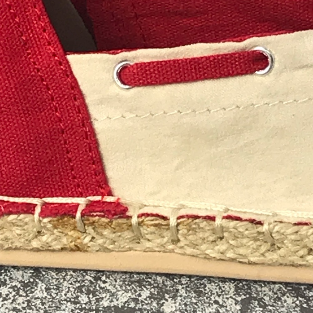 💥SALE💥 Red and Cream Espadrille Flats - Picture 6 of 8